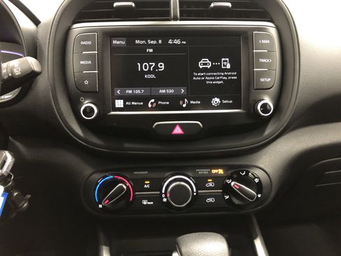 Certified 2023 Kia Soul LX w/ LX Technology Package image 12