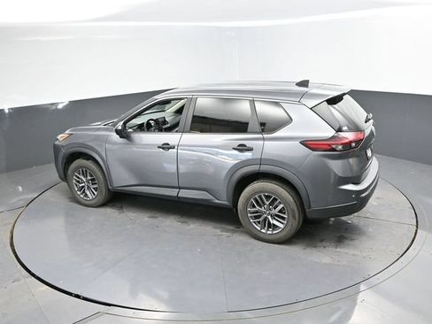 Used 2024 Nissan Rogue S AWD/4WD image 38