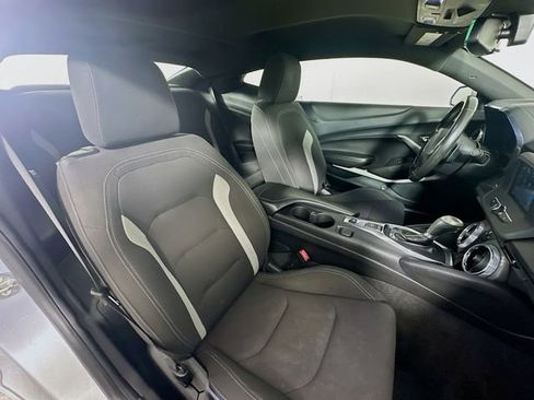 Used 2018 Chevrolet Camaro LT image 25