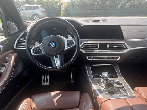 Used 2022 BMW X7 M50i AWD/4WD image 21