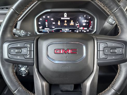 Used 2024 GMC Sierra 2500 AT4 w/ AT4 Premium Plus Package AWD/4WD image 33
