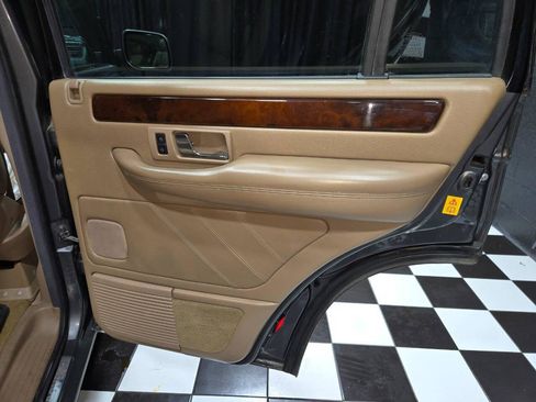 Used 2002 Land Rover Range Rover HSE AWD/4WD image 62