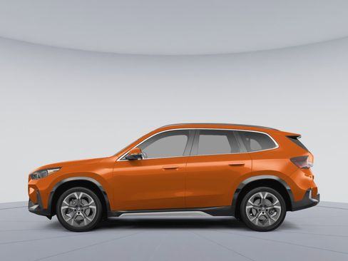 New 2025 BMW X1 xDrive28i w/ Premium Package AWD/4WD image 2