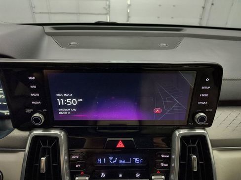 Used 2023 Kia Sorento SX image 23