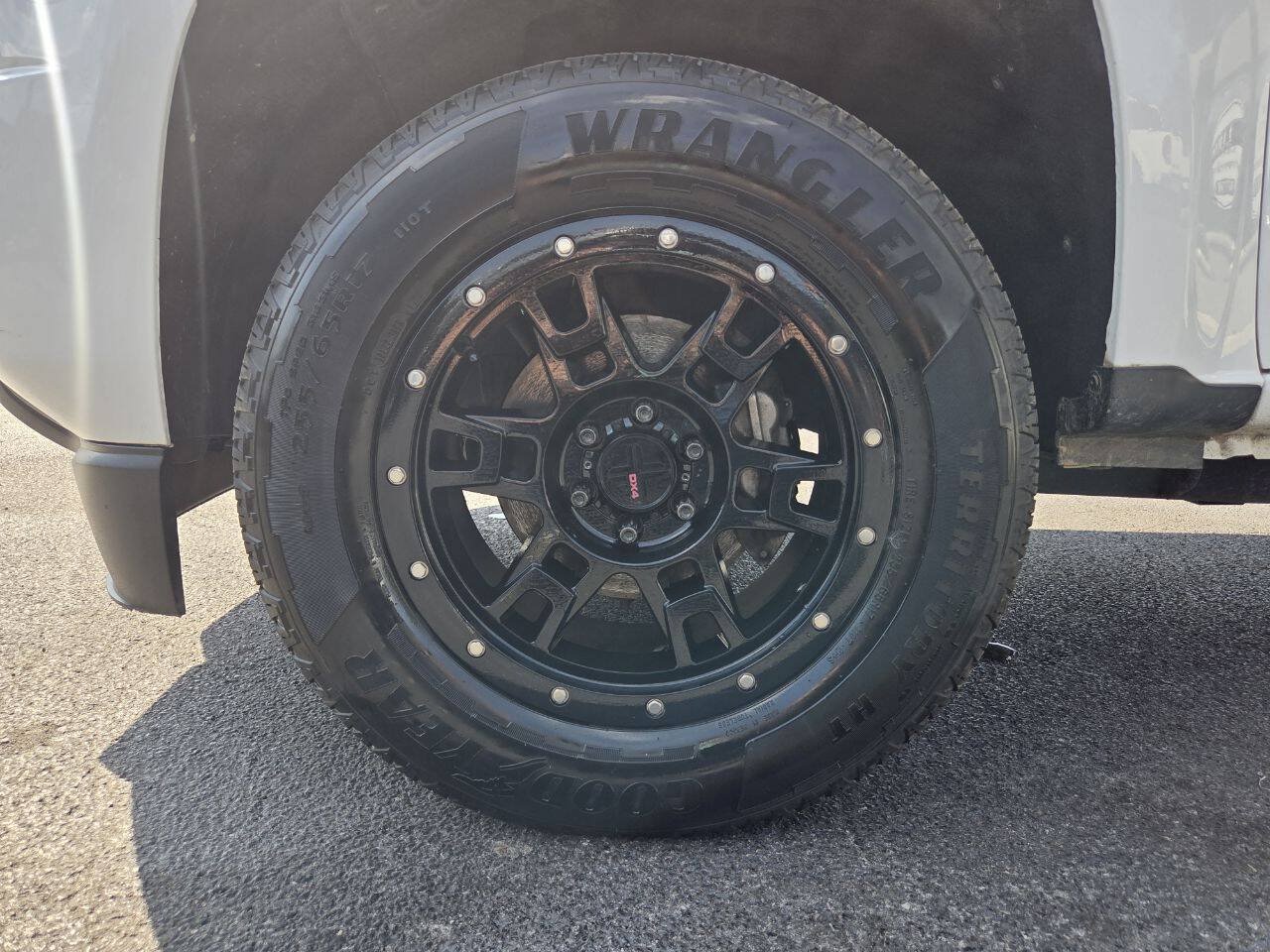 Used 2020 Chevrolet Colorado LT w/ LT Convenience Package RWD image 21