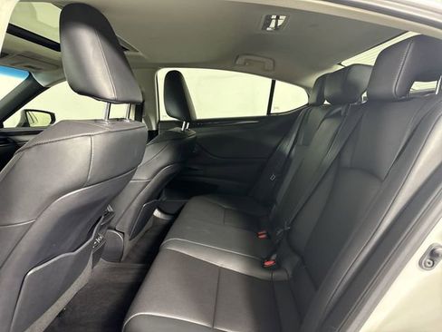 Used 2019 Lexus ES 350 image 25
