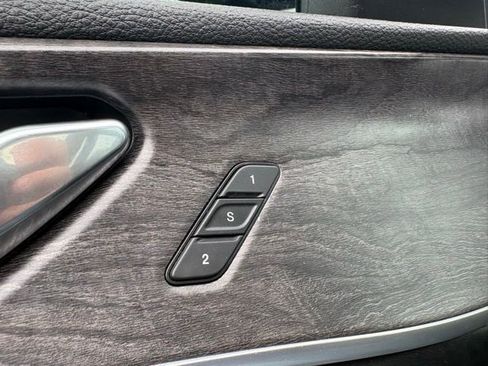 Used 2024 Jeep Grand Cherokee L Limited w/ Luxury Tech Group II image 27