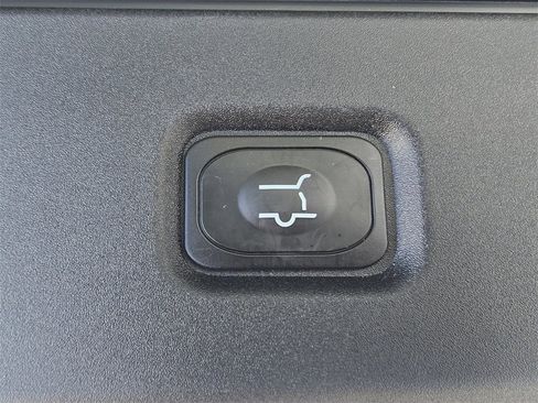 Used 2025 Ford Expedition Platinum w/ Driver's Package image 38