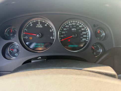 Used 2008 Chevrolet Tahoe LT w/ LT Preferred Equipment Group AWD/4WD image 14