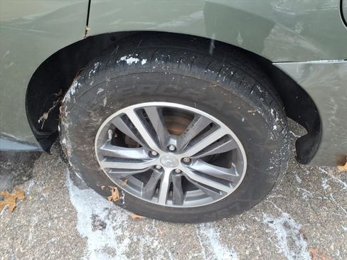 Used 2017 INFINITI QX60 AWD w/ Premium Package image 7