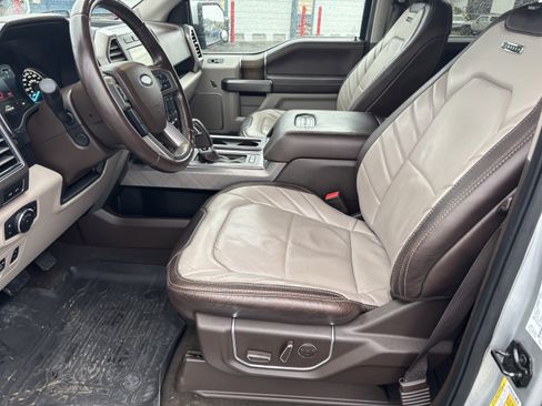Used 2019 Ford F150 Limited image 12