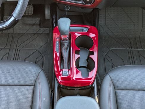 Used 2025 Chevrolet Trax RS w/ Sunroof Package image 6