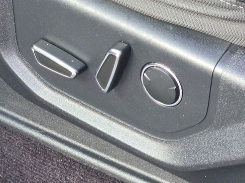 Used 2016 Ford F150 XLT w/ Equipment Group 302A Luxury image 22