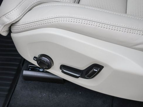 New 2026 Volvo XC90 T8 Ultra w/ Protection Package Premier image 32