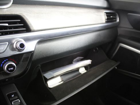 Used 2021 Kia Telluride EX w/ EX Premium Package image 29