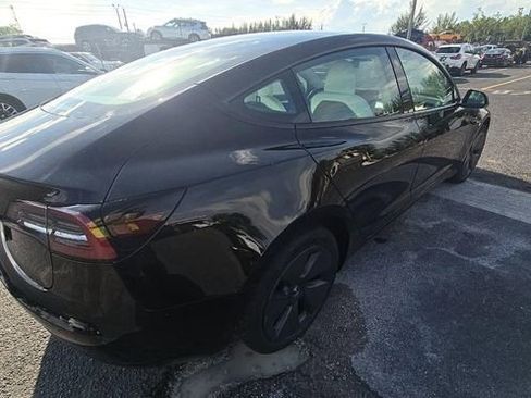 Used 2023 Tesla Model 3 Standard Range RWD image 3