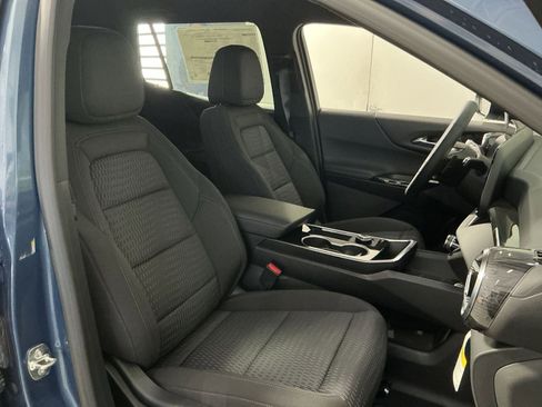 New 2026 Chevrolet Equinox LT w/ Safety and Technology Package FWD image 26