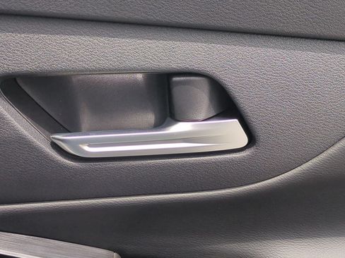 New 2026 Nissan Sentra SR w/ SR Premium Package FWD image 33