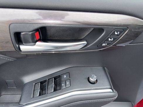 Used 2020 Toyota Highlander Limited AWD/4WD image 15