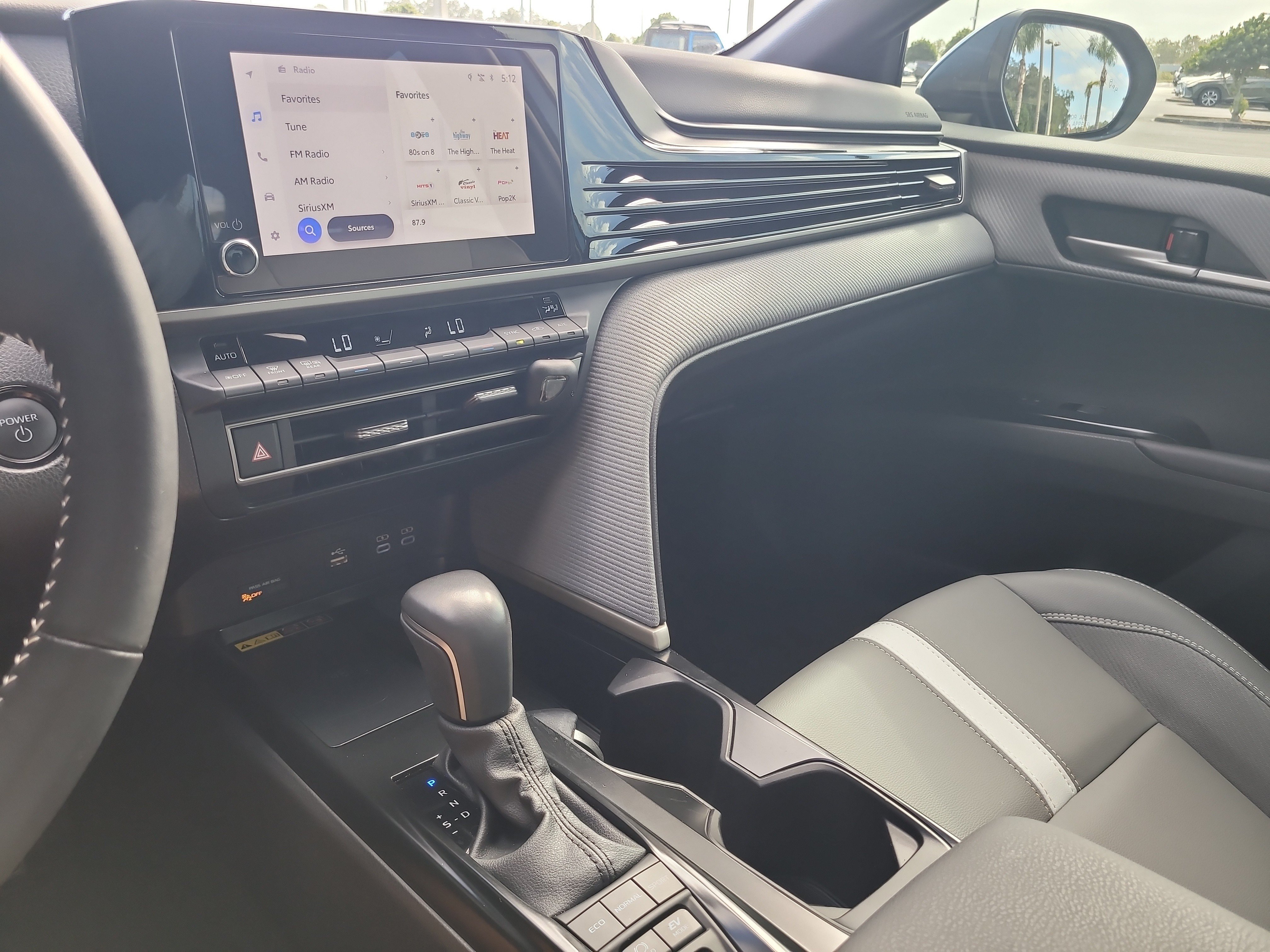 Used 2025 Toyota Camry SE FWD image 20