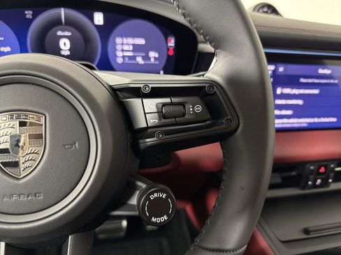 New 2026 Porsche Macan Turbo Electric AWD/4WD image 40