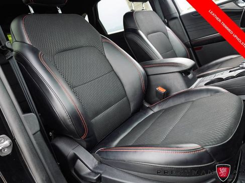 Used 2025 Ford Escape ST-Line FWD image 4