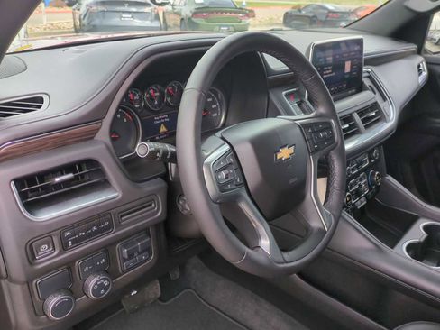 Used 2021 Chevrolet Tahoe LT w/ LT Signature Package image 10