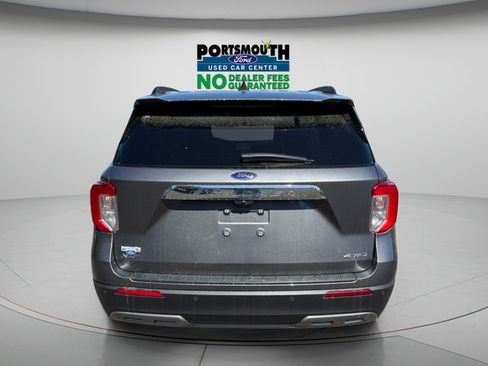 Used 2022 Ford Explorer XLT w/ Equipment Group 202A AWD/4WD image 28