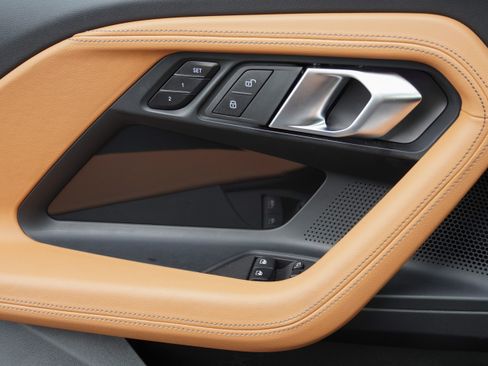 Used 2024 BMW 230i Coupe w/ Premium Package RWD image 16