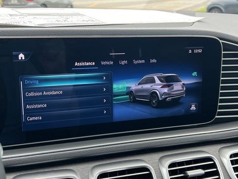 Used 2025 Mercedes-Benz GLE 450e GLE 450e image 28