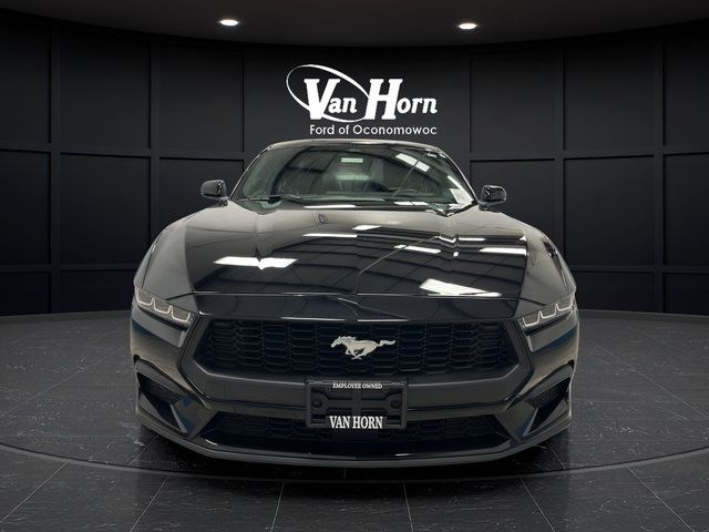 Used 2025 Ford Mustang Premium RWD image 2