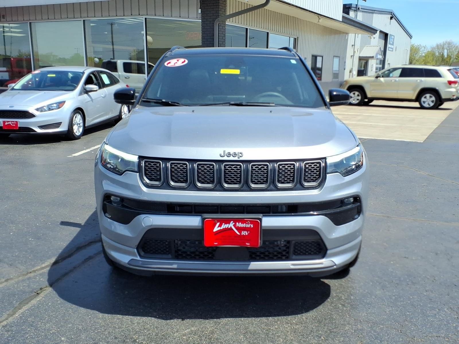 Used 2023 Jeep Compass High Altitude AWD/4WD image 9