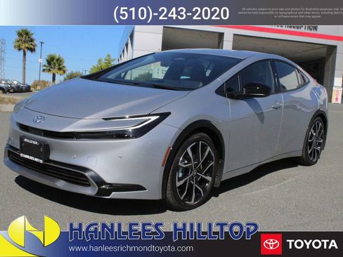 New 2026 Toyota Prius Plug-In Hybrid image 3