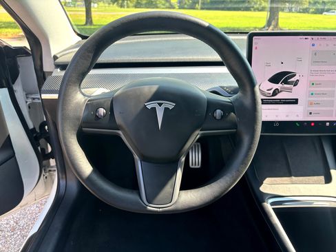 Used 2021 Tesla Model 3 Performance image 17