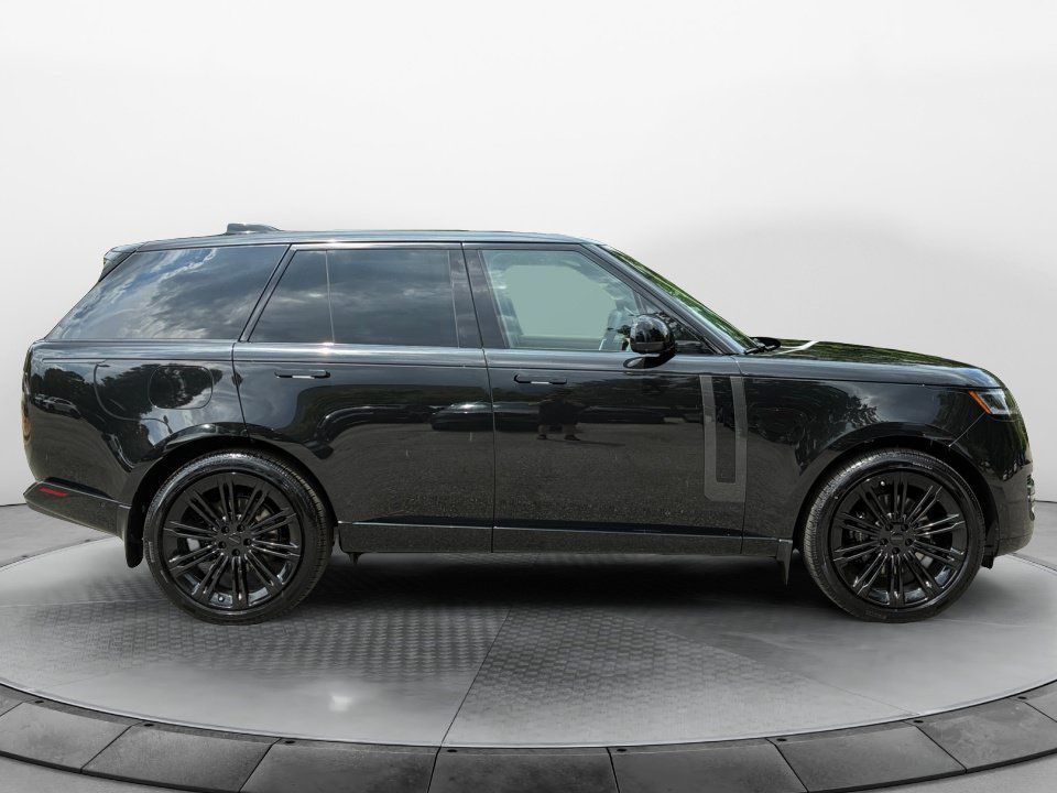 New 2026 Land Rover Range Rover SE AWD/4WD image 8