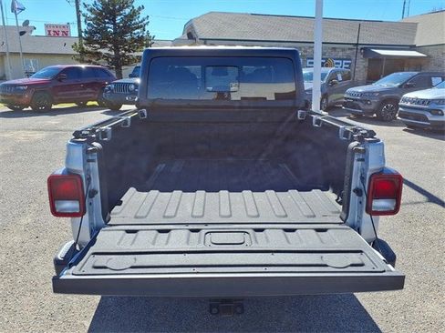 Certified 2024 Jeep Gladiator Sport image 17