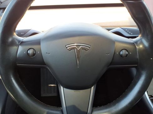 Used 2018 Tesla Model 3 Long Range RWD image 19
