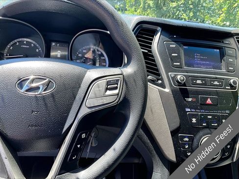 Used 2017 Hyundai Santa Fe Sport FWD image 17
