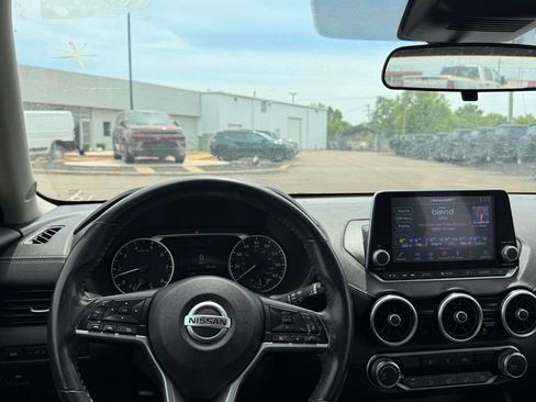 Used 2022 Nissan Sentra SV w/ Trunk Package FWD image 12