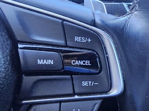 Used 2018 Honda Accord Sport image 15