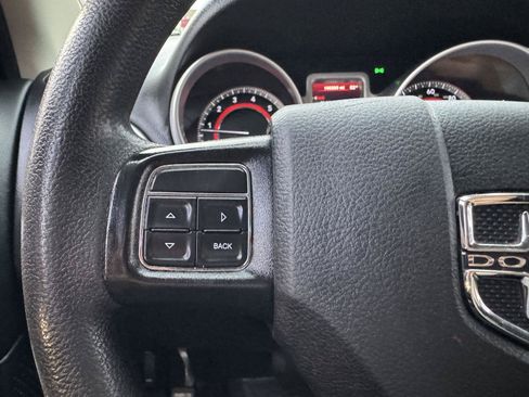 Used 2020 Dodge Journey SE w/ Blacktop Package FWD image 21