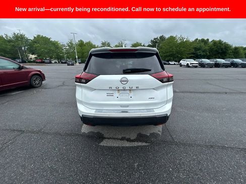 Used 2025 Nissan Rogue SV AWD/4WD image 6