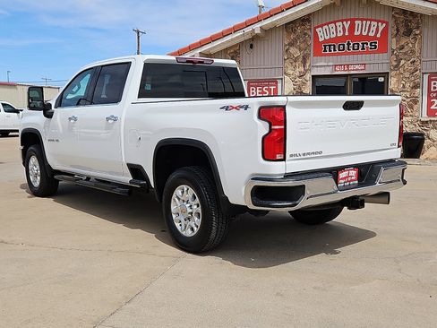 Used 2025 Chevrolet Silverado 2500 LTZ w/ LTZ Convenience Package AWD/4WD image 2