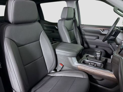 New 2026 GMC Sierra 1500 SLT w/ SLT Premium Package image 29