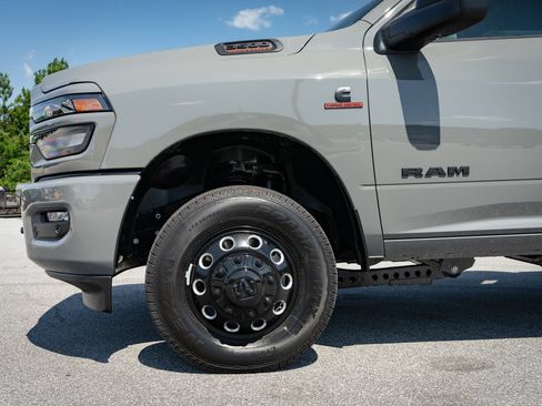 New 2026 RAM 3500 Big Horn AWD/4WD image 4