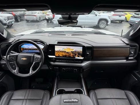 Used 2025 Chevrolet Silverado 2500 High Country w/ Technology Package image 22