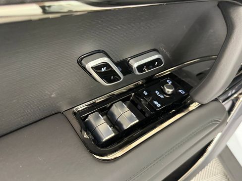 New 2026 Land Rover Range Rover Sport SE AWD/4WD image 13