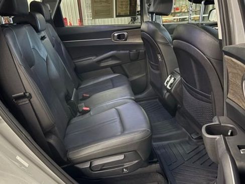 Used 2022 Kia Sorento S w/ Panoramic Sunroof Package AWD/4WD image 27