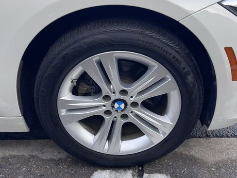 Used 2017 BMW 330i Sedan image 4