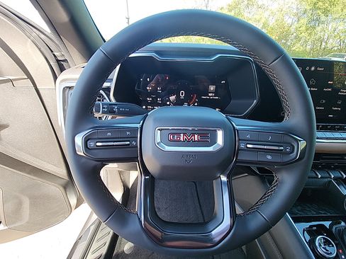 New 2026 GMC Canyon AT4 image 18